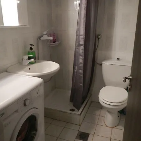 Apartment Toronis